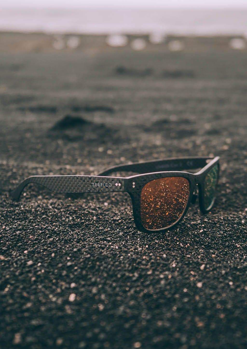 Fibrous V4 Wayfarer - Carbon Fiber Sunglasses